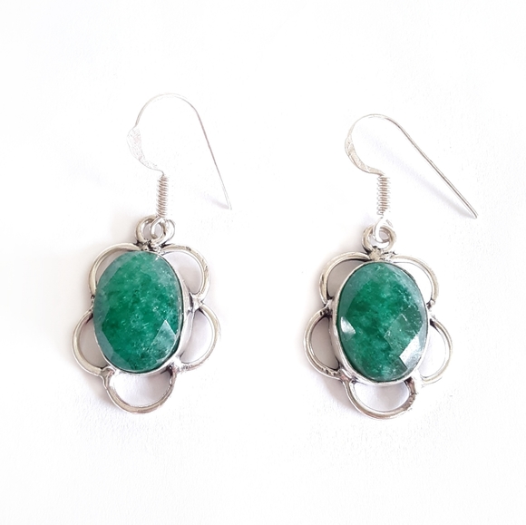 Jewelry - Sterling silver green emerald dangle earrings